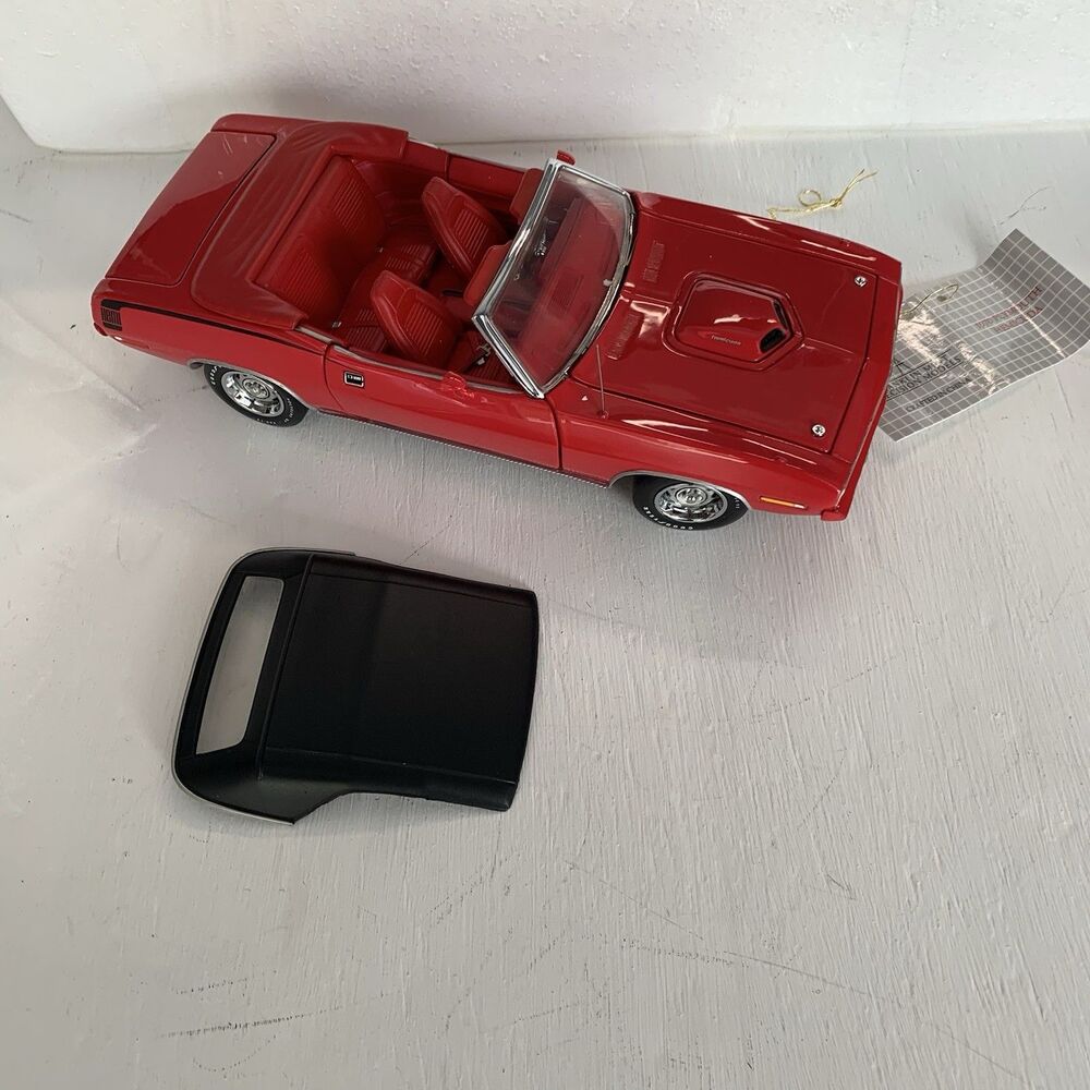 Franklin Mint 1:24 1970 Red Plymouth "Hemicuda" Convertible 80% Paperwork